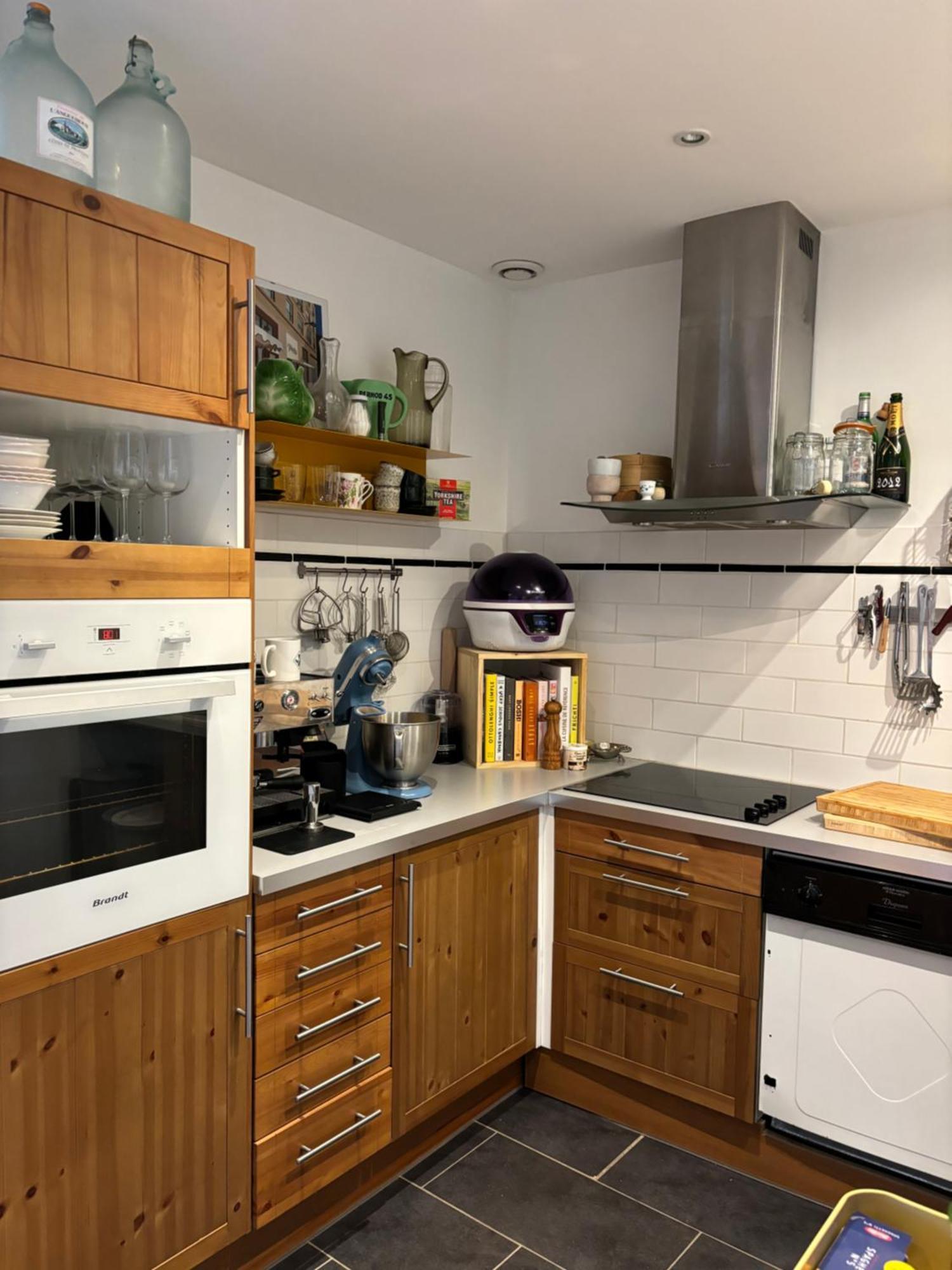 Room In Apartment In Palais Longchamp, Марсилия Екстериор снимка